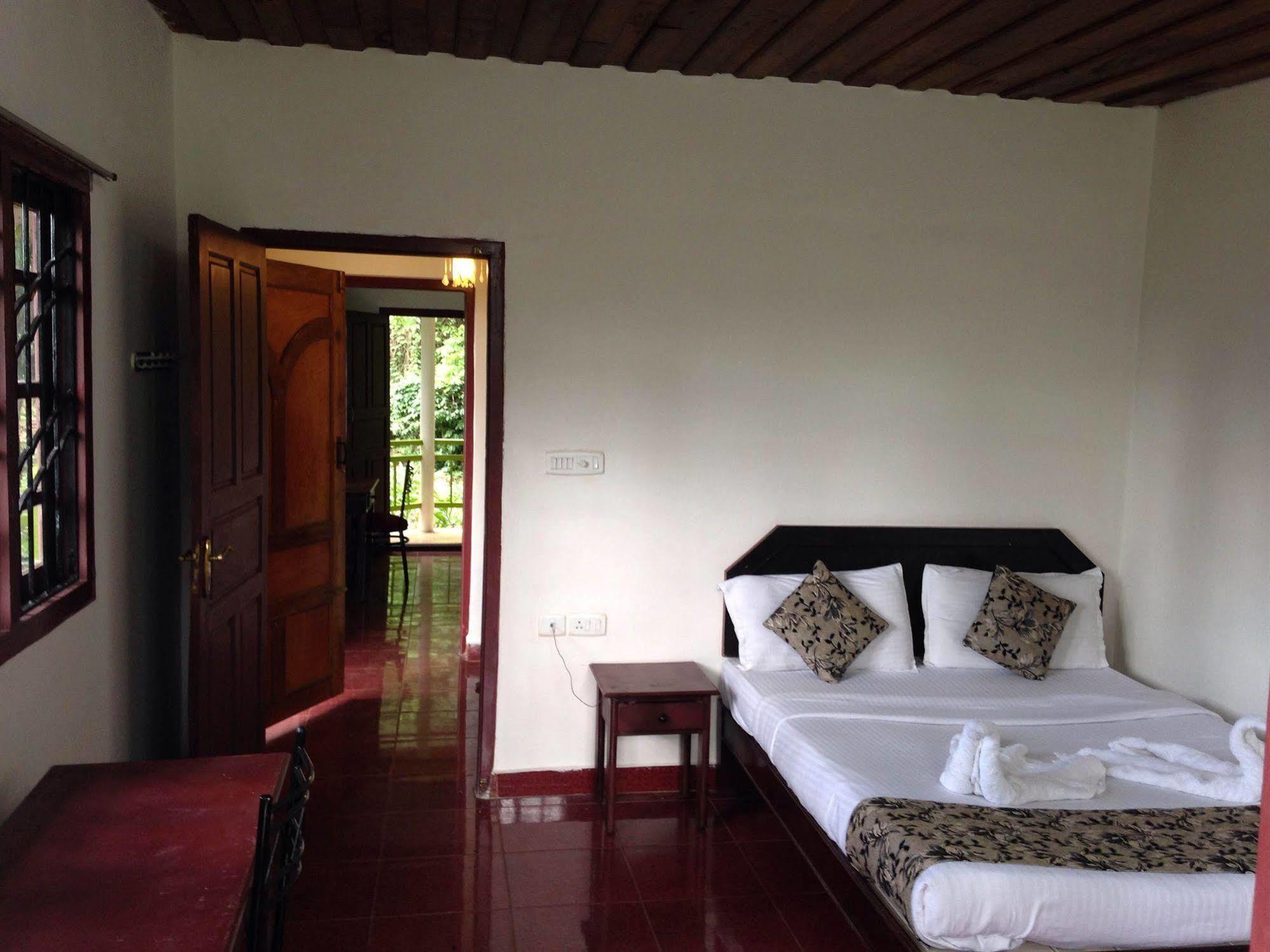 Spice Jungle Holiday Resort Munnar Exterior foto